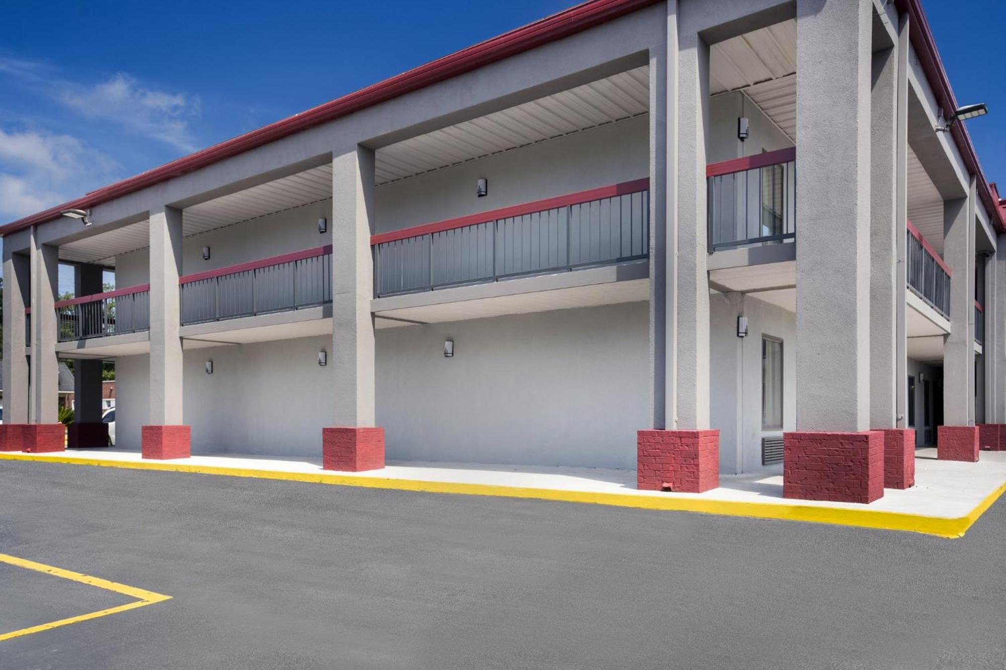 Red Roof Inn & Suites Statesboro - University Ngoại thất bức ảnh