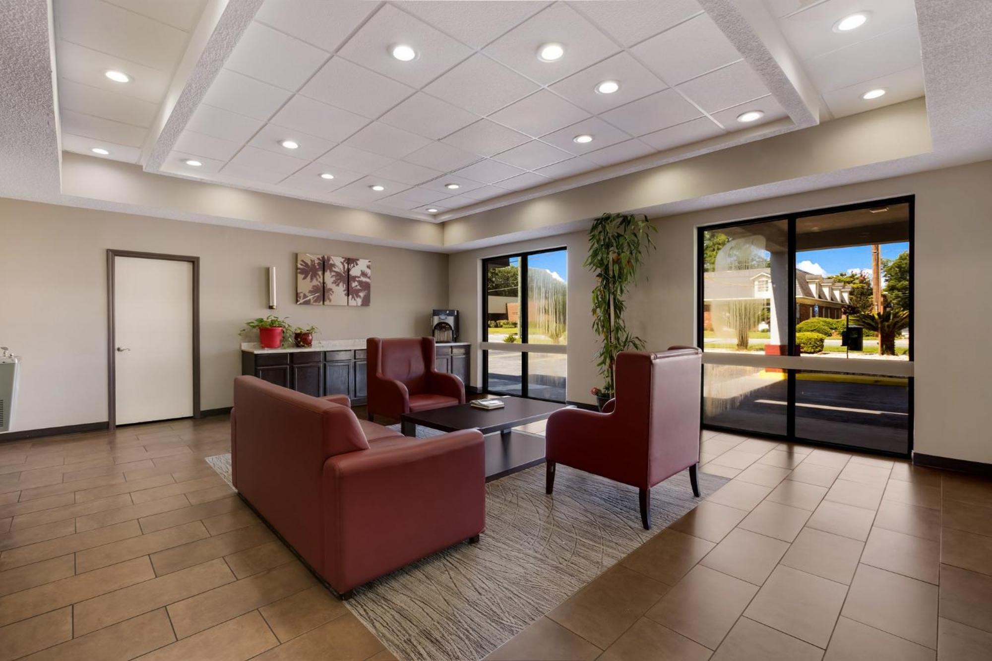 Red Roof Inn & Suites Statesboro - University Ngoại thất bức ảnh