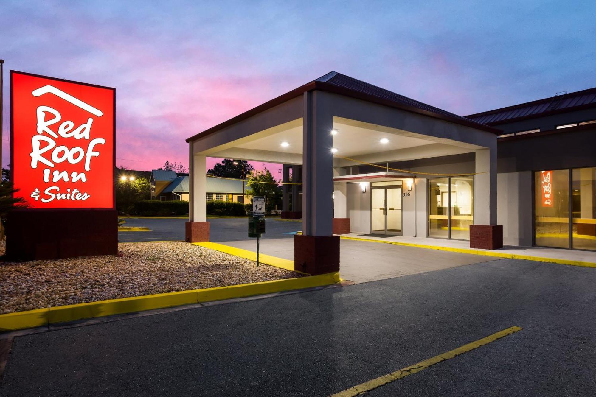 Red Roof Inn & Suites Statesboro - University Ngoại thất bức ảnh