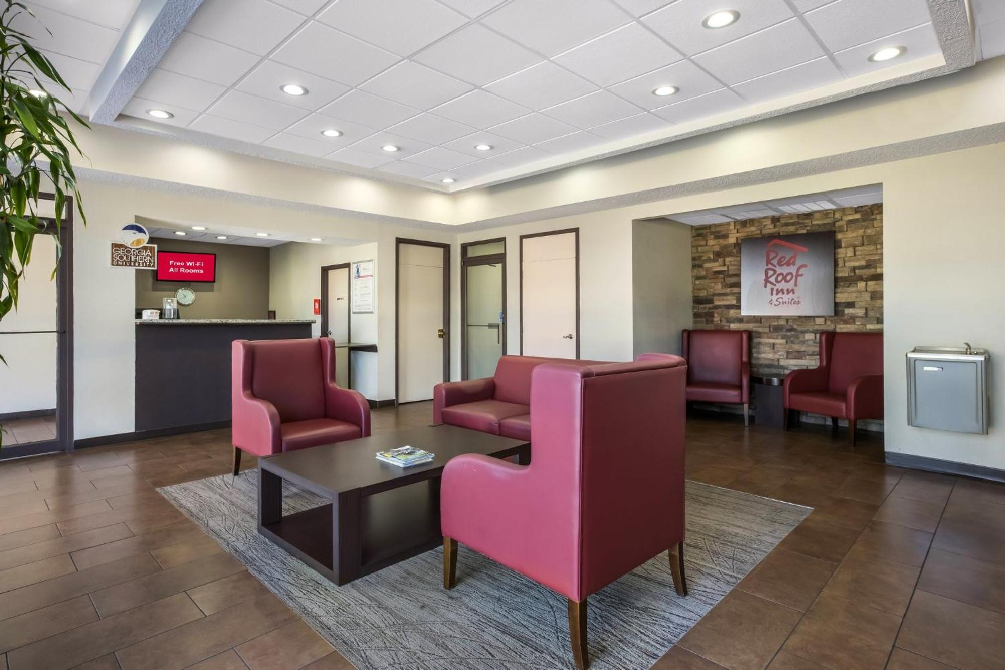 Red Roof Inn & Suites Statesboro - University Ngoại thất bức ảnh