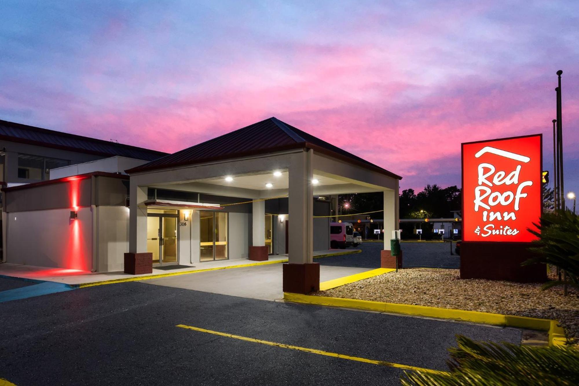 Red Roof Inn & Suites Statesboro - University Ngoại thất bức ảnh