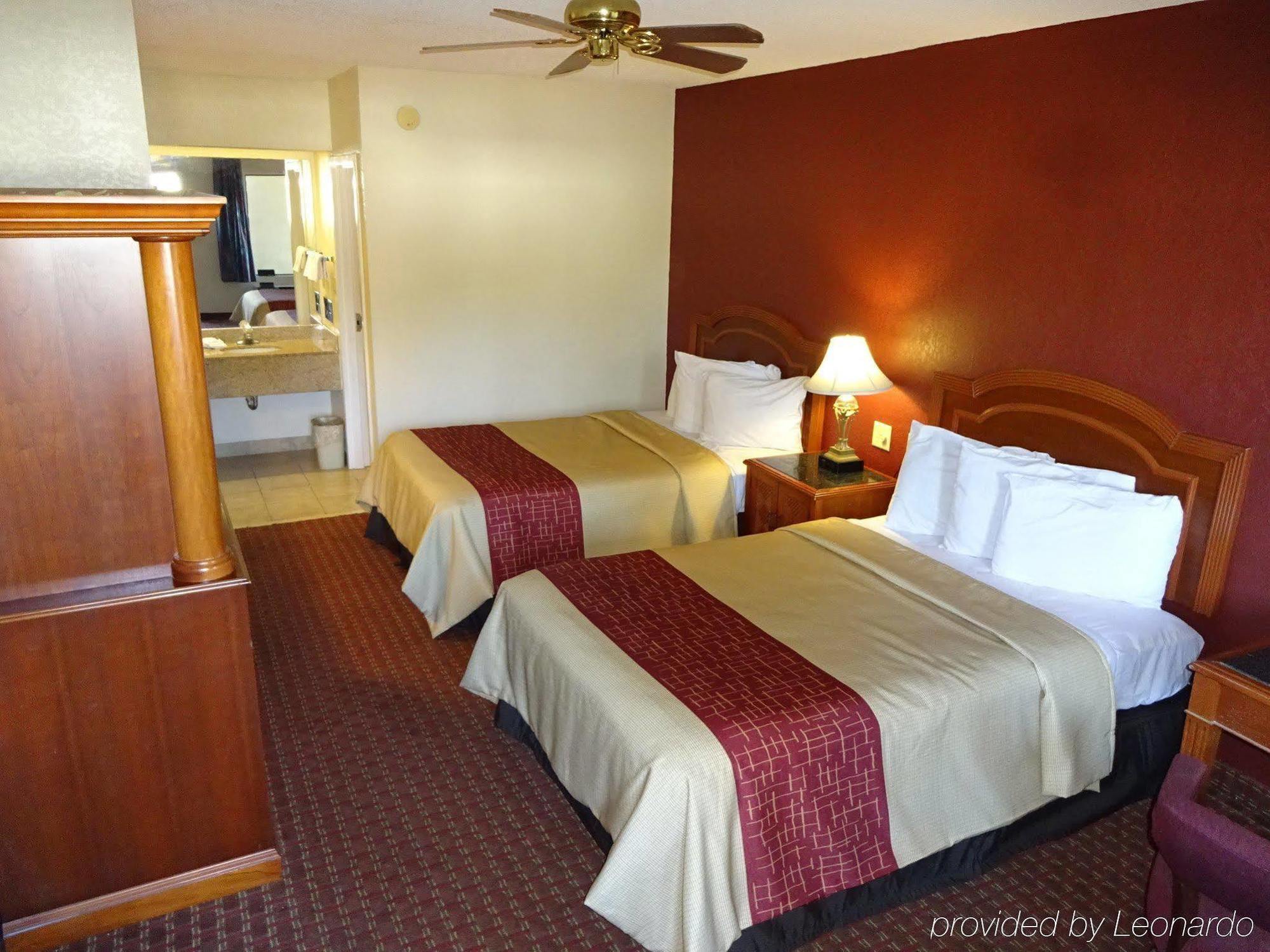 Red Roof Inn & Suites Statesboro - University Ngoại thất bức ảnh